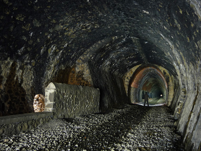 Tunnel abandonné