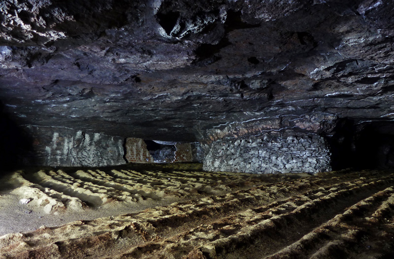 Ancienne champignonnière dans une carrière de gypse