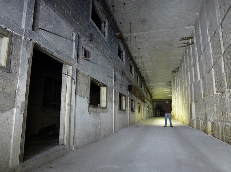 Carrière aménagée en usine souterraine